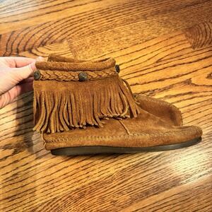 Minnetonka Moccasin Fringe Leather Suede Ankle Boot Size‎ 5.5
